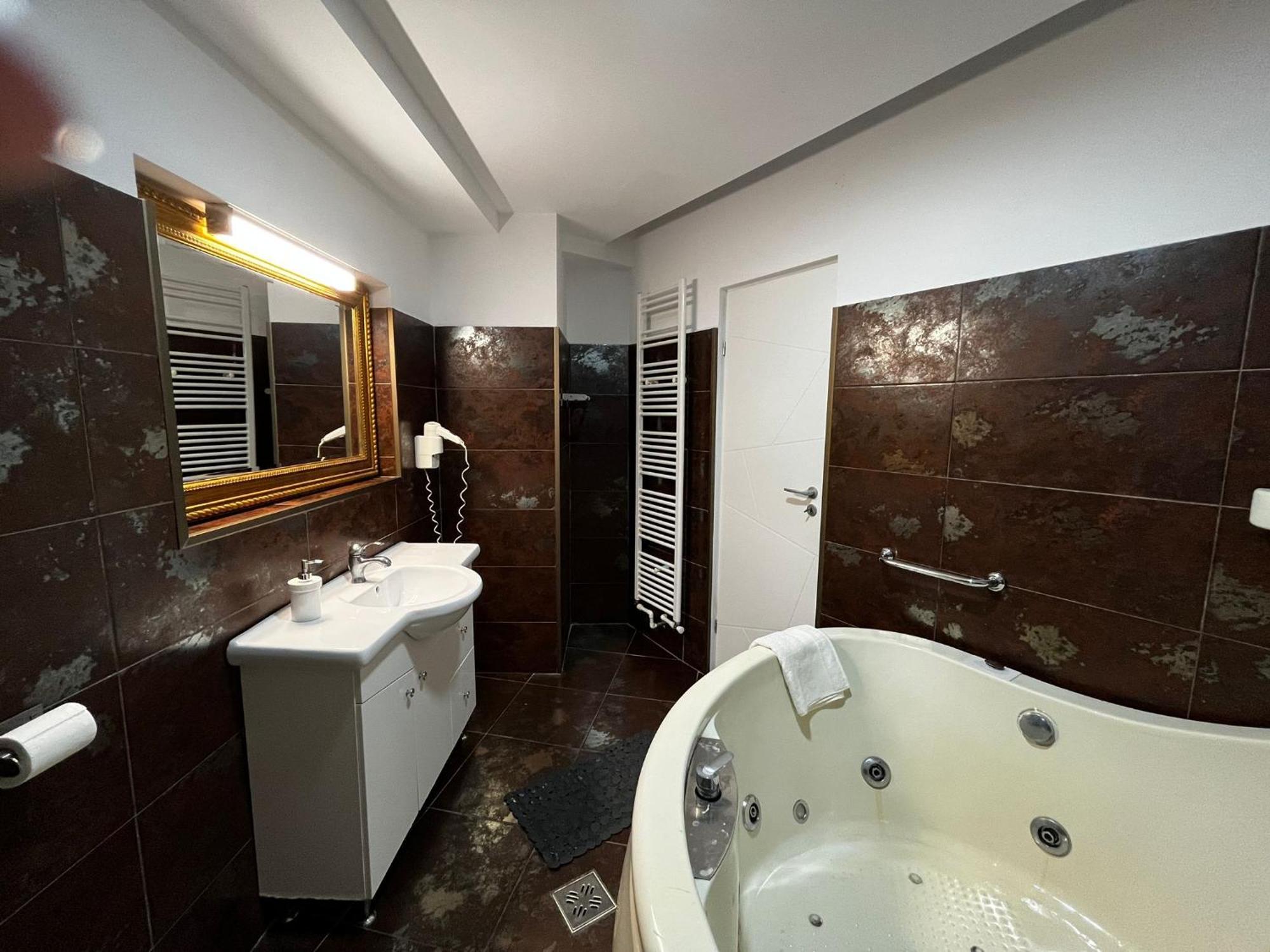 Riviera Unirii Residence ブカレスト エクステリア 写真