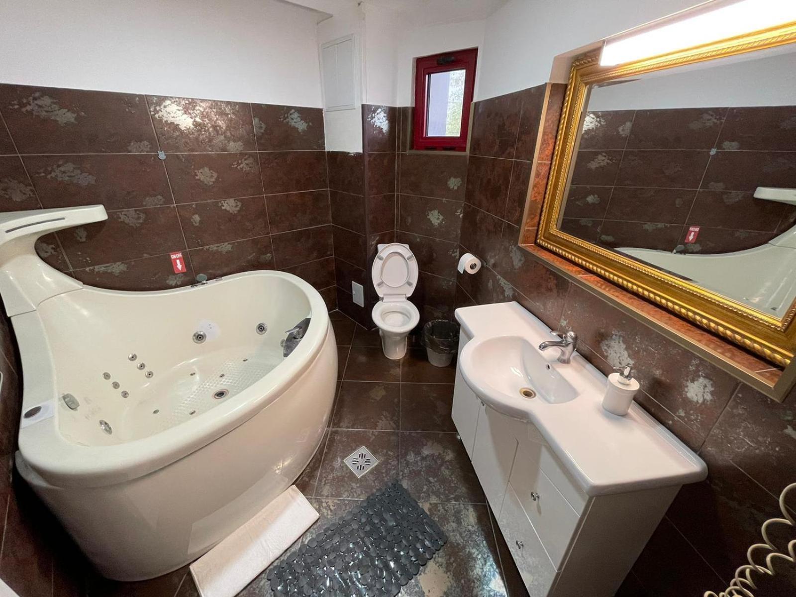 Riviera Unirii Residence ブカレスト エクステリア 写真